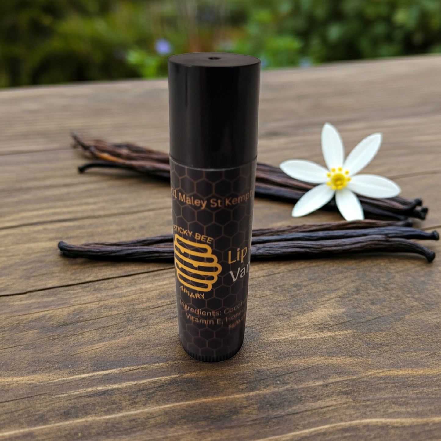 vanilla-beeswax-lip-balm-packaging-sticky-bee