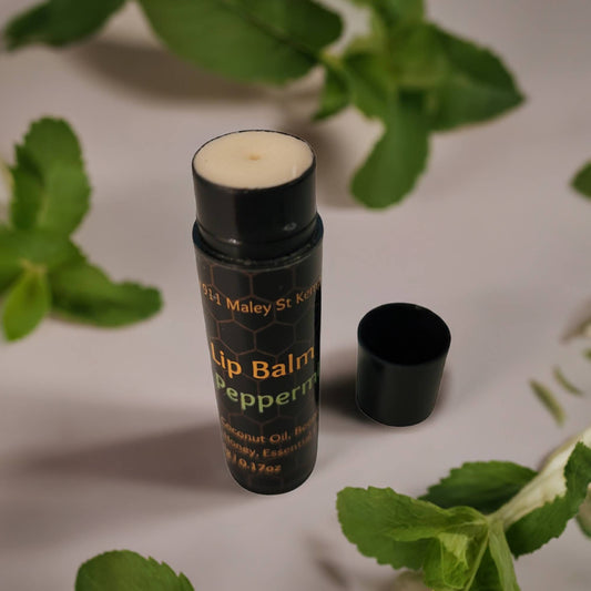 Handmade All-Natural Beeswax Lip Balm with Peppermint Flavor