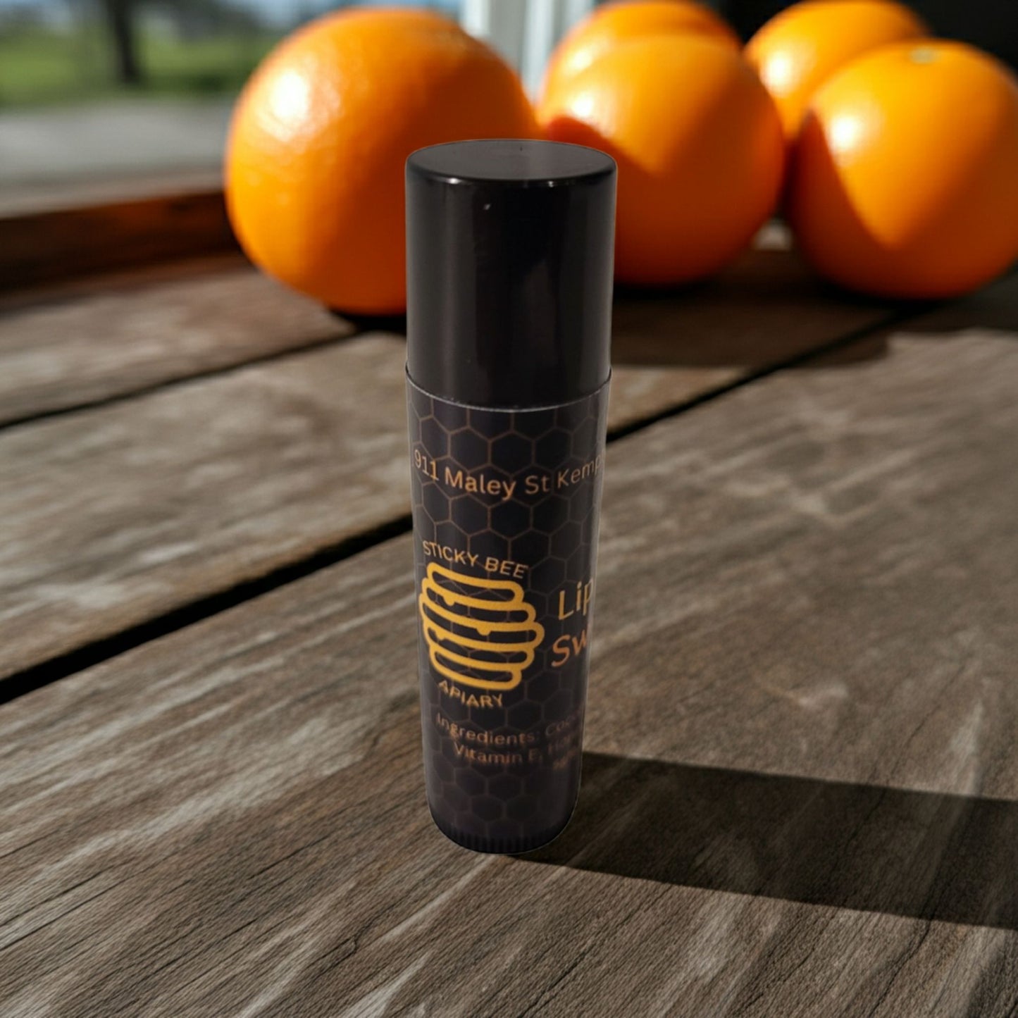organic-chapped-lips-solution-beeswax-balm